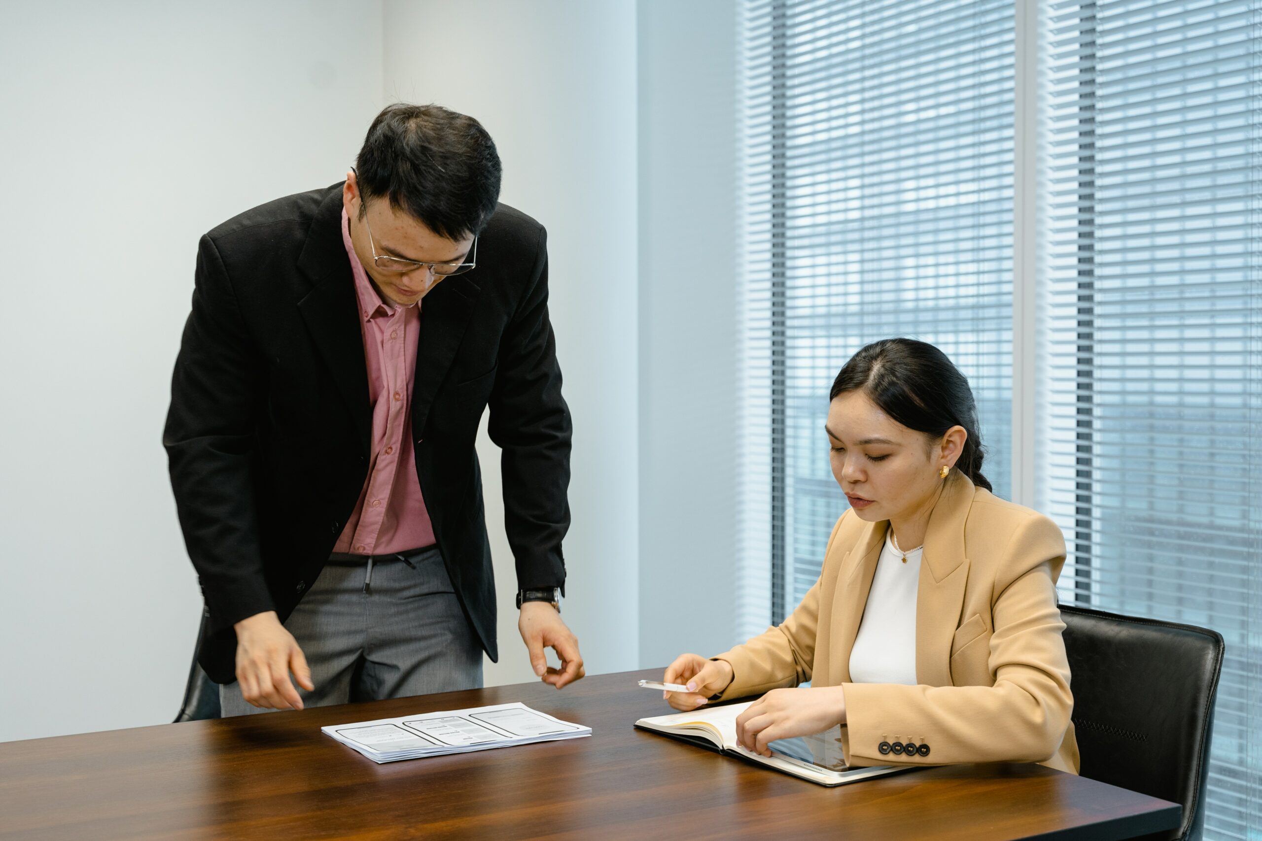 Featured image for 7 employee retention strategies to implement in 2023